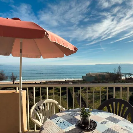 T2 Pied Dans L'eau- Vue Mer- Proche Commerces * Le Lavandou